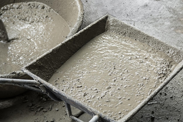 Construcții Industriale 43 Cum să eviți fisurile și degradările premature ale betonului industrial?