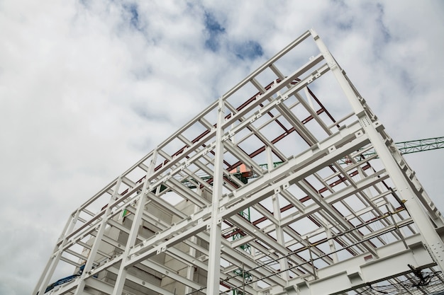 Construcții Civile 57 Când este recomandată utilizarea structurilor din beton prefabricat?